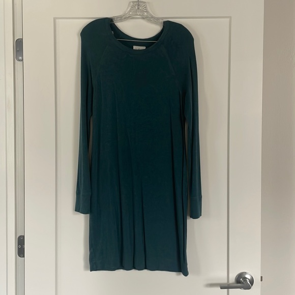 Lou and Grey Super Comfy Dress - Picture 1 of 4